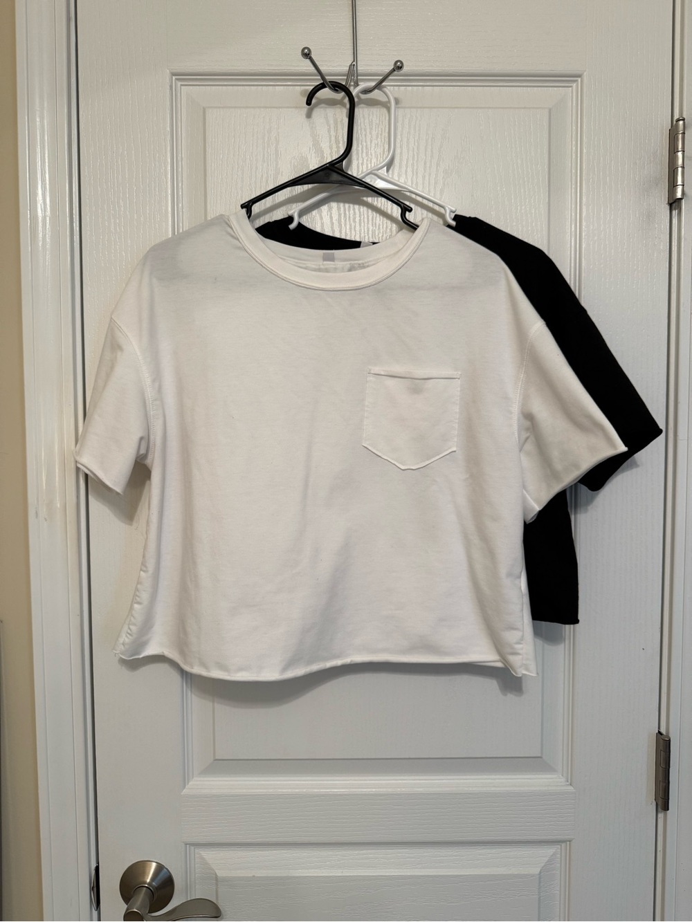 White Pocket Cropped Tee